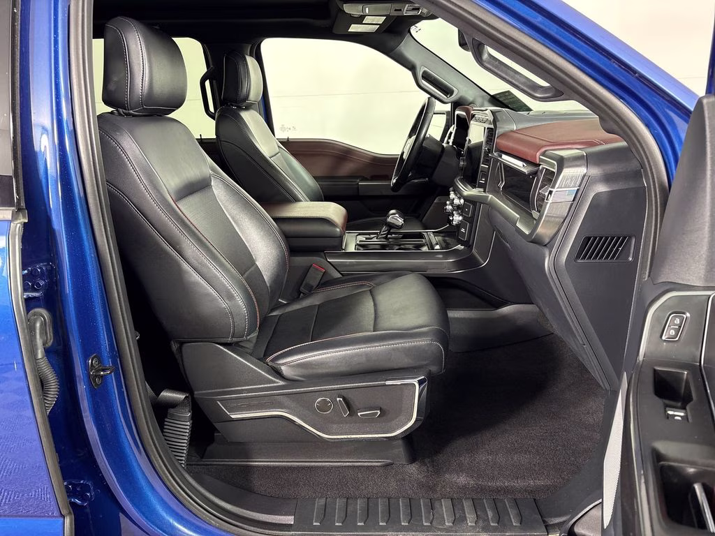 2023 Atlas Blue Metallic Ford F-150 Lariat 4X4 Truck