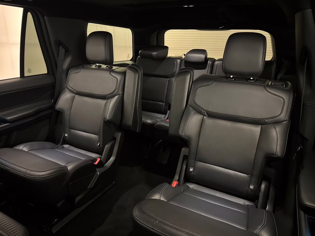 2026 Dark Matter Gray Metallic Ford Expedition Platinum 4X4 SUV