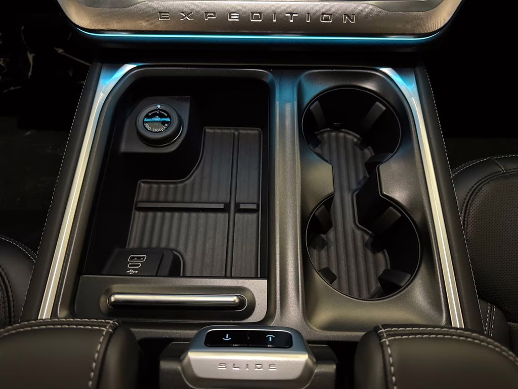 2026 Dark Matter Gray Metallic Ford Expedition Platinum 4X4 SUV