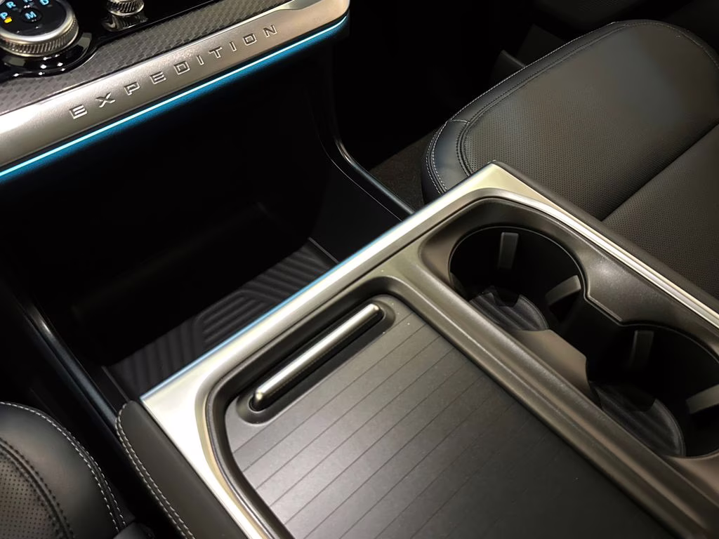 2026 Dark Matter Gray Metallic Ford Expedition Platinum 4X4 SUV