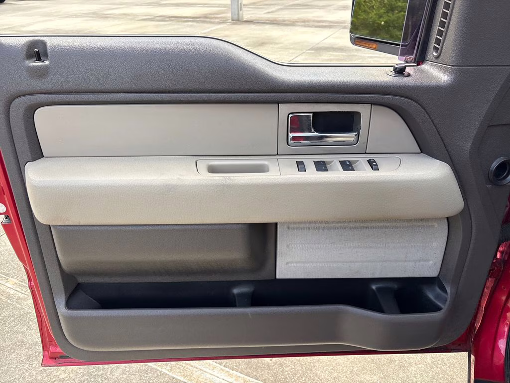 2010 Red Candy Metallic Tinted Clearcoat Ford F-150 XLT RWD Truck