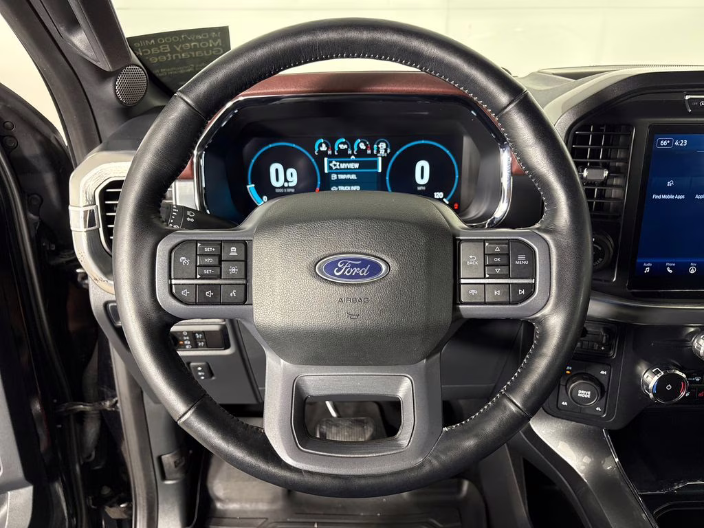 2023 Agate Black Metallic Ford F-150 Lariat 4X4 Truck