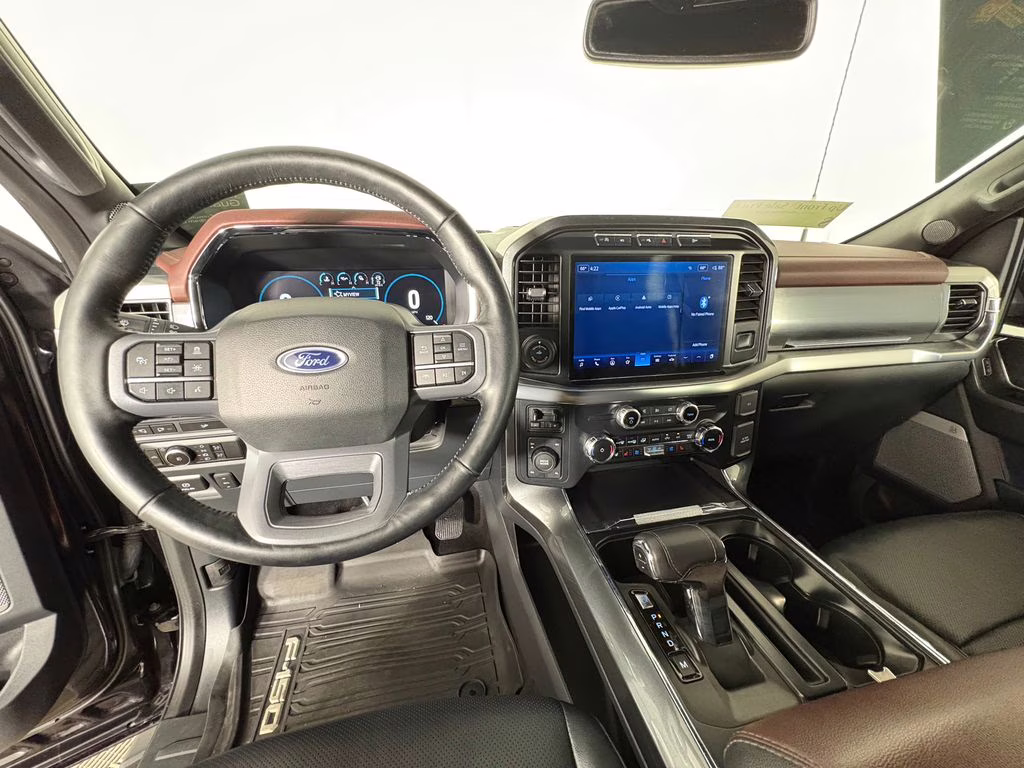 2023 Agate Black Metallic Ford F-150 Lariat 4X4 Truck