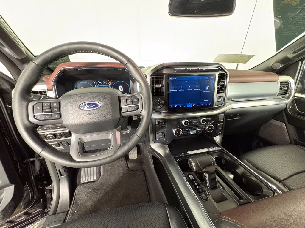 2023 Agate Black Metallic Ford F-150 Lariat 4X4 Truck