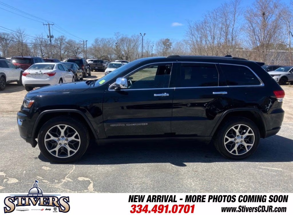 2019 Diamond Black Crystal Pearlcoat Jeep Grand Cherokee Limited 4X4 SUV