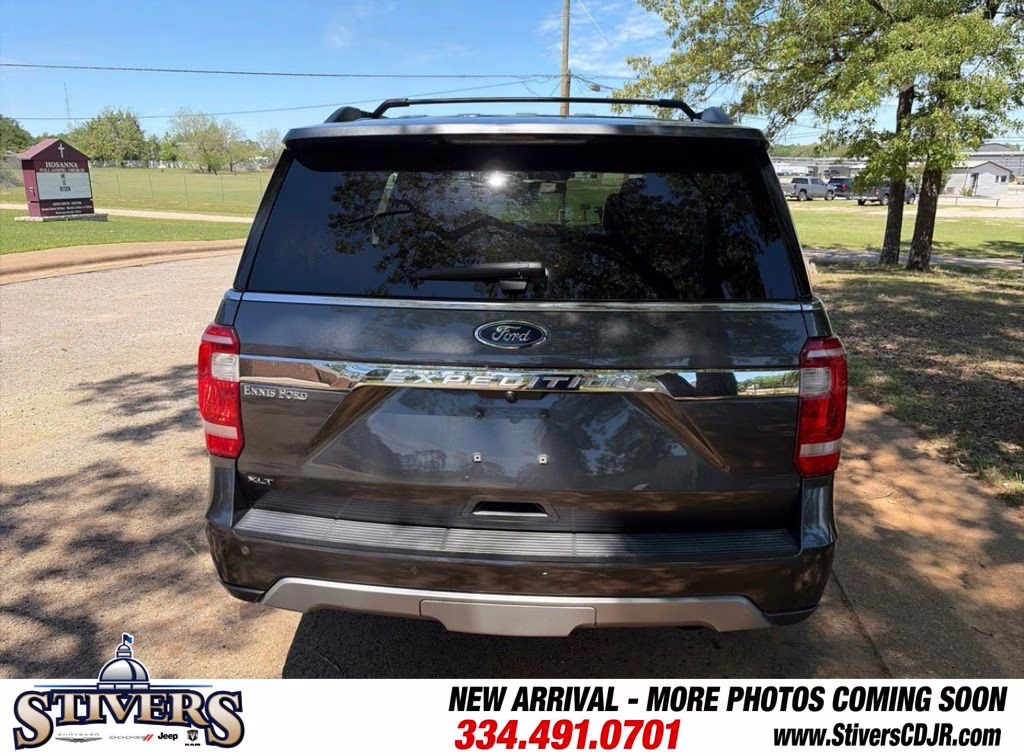 2021 Magnetic Ford Expedition XLT RWD SUV