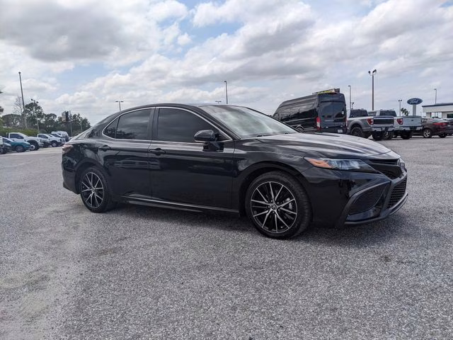 2024 Midnight Black Metallic Toyota Camry SE FWD Sedan