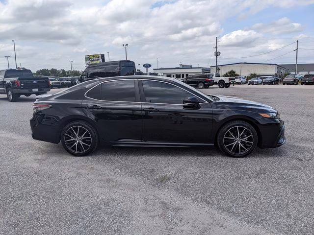 2024 Midnight Black Metallic Toyota Camry SE FWD Sedan