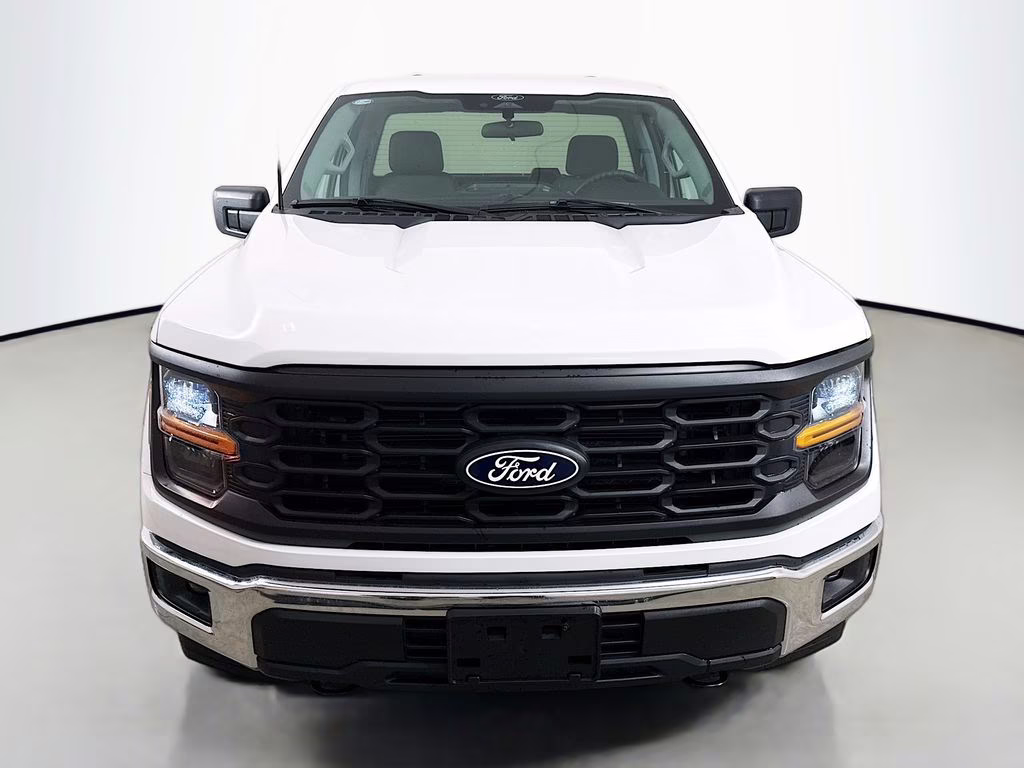 2025 Oxford White Ford F-150 XL 4X4 Truck