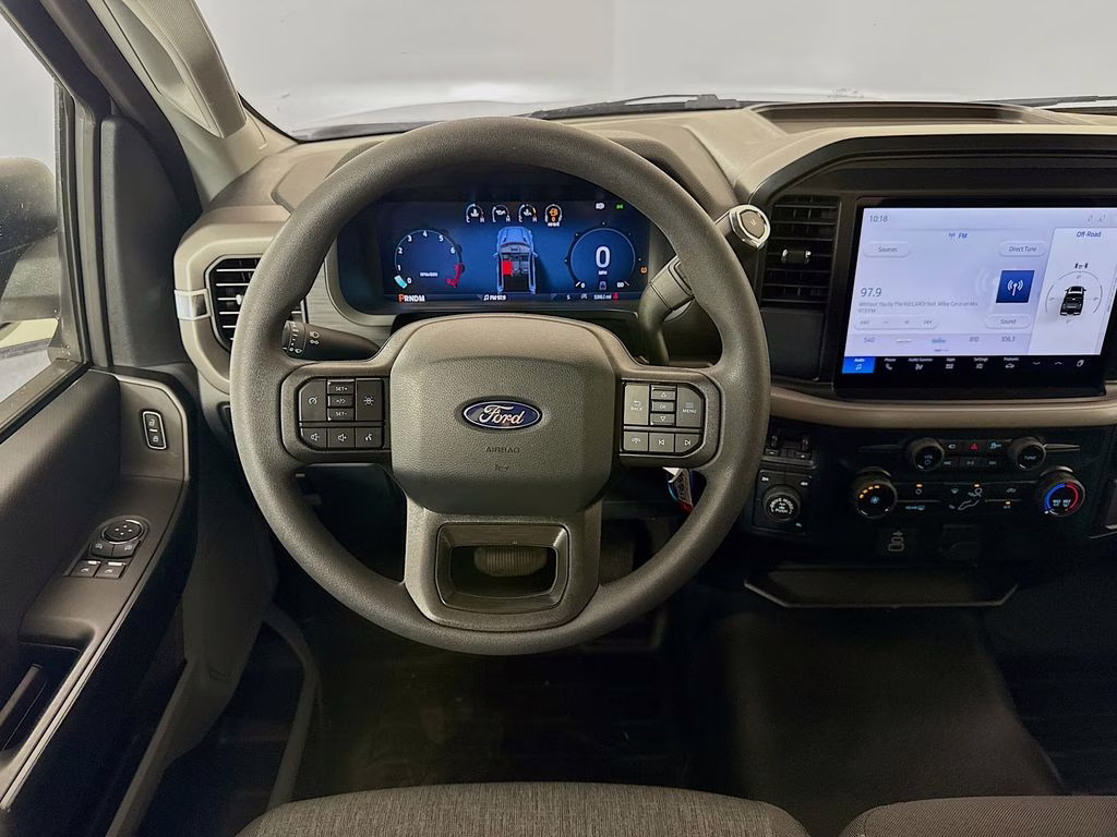 2025 Oxford White Ford F-150 XL 4X4 Truck