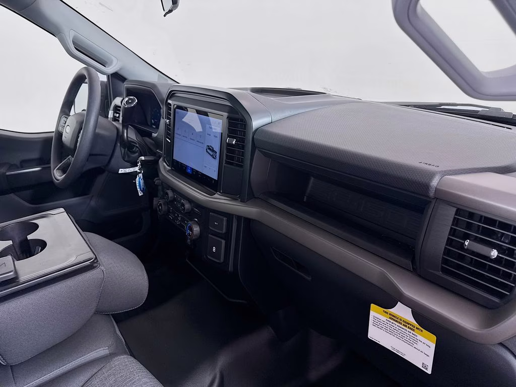 2025 Oxford White Ford F-150 XL 4X4 Truck