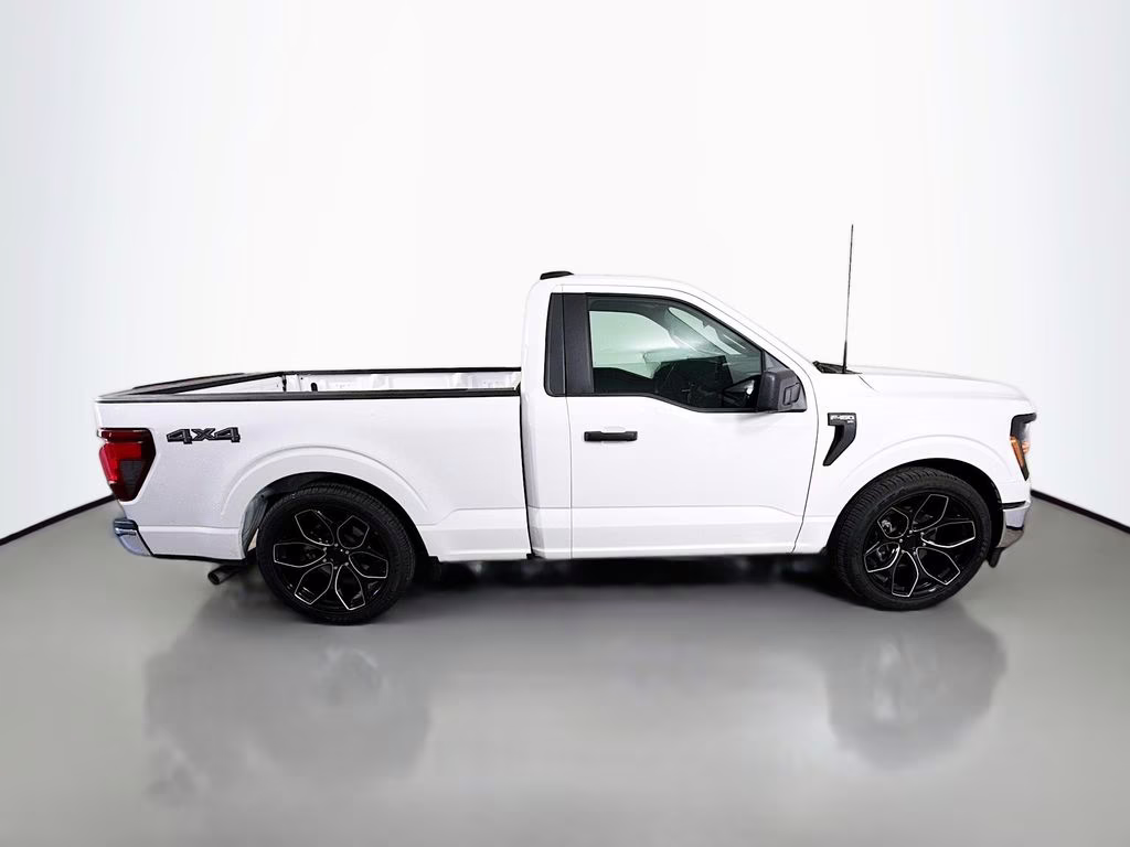 2025 Oxford White Ford F-150 XL 4X4 Truck