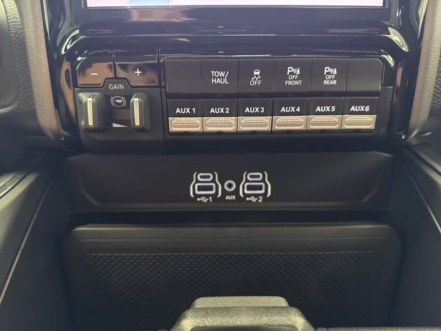 2026 Bright White Clearcoat Ram 3500 Big Horn Night Edition 4X4 Truck