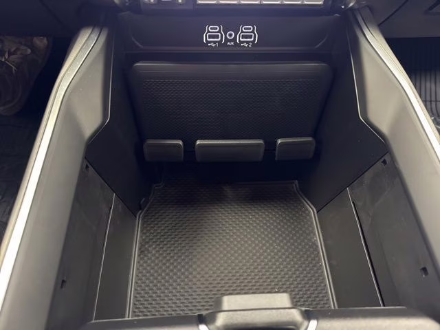 2026 Bright White Clearcoat Ram 3500 Big Horn Night Edition 4X4 Truck
