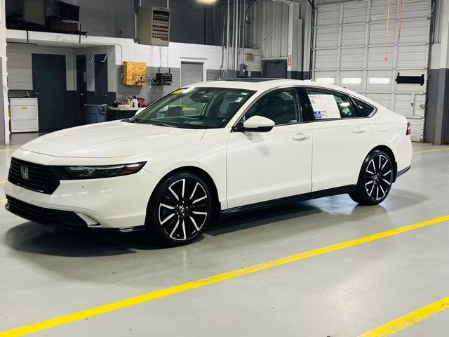 2023 White Honda Accord Hybrid Touring FWD Sedan