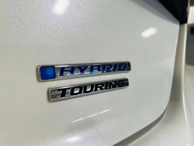 2023 White Honda Accord Hybrid Touring FWD Sedan