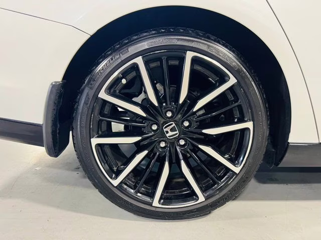 2023 White Honda Accord Hybrid Touring FWD Sedan