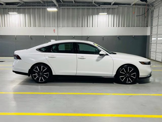 2023 White Honda Accord Hybrid Touring FWD Sedan