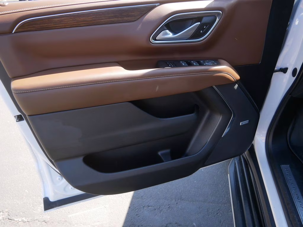 2022 Iridescent Pearl Tricoat Chevrolet Tahoe High Country 4X4 SUV