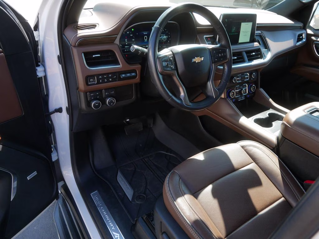 2022 Iridescent Pearl Tricoat Chevrolet Tahoe High Country w/ Pano Roof 4X4 SUV