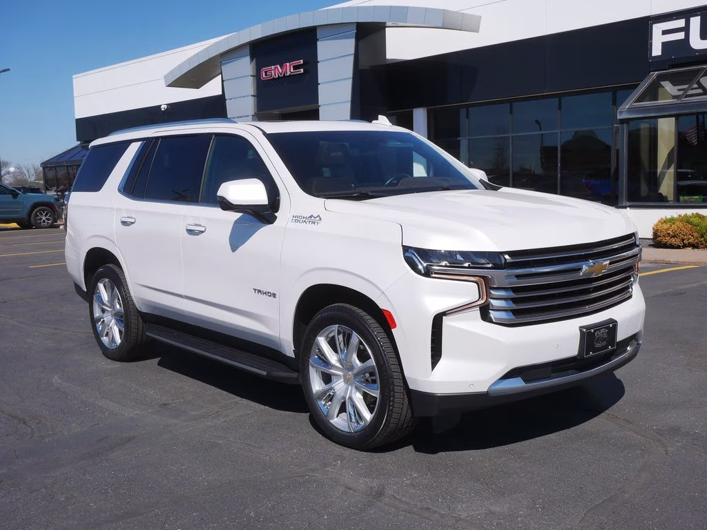 2022 Iridescent Pearl Tricoat Chevrolet Tahoe High Country w/ Pano Roof 4X4 SUV