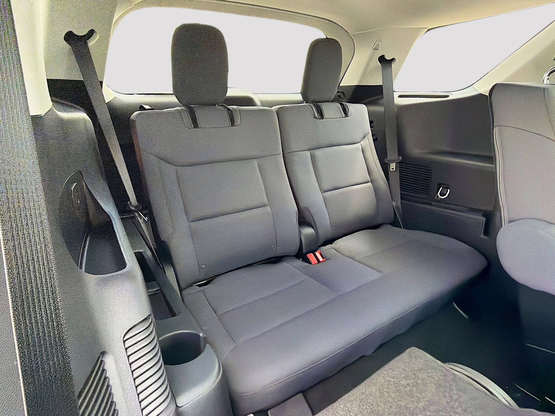 2026 Agate Black Metallic Ford Explorer Active RWD SUV