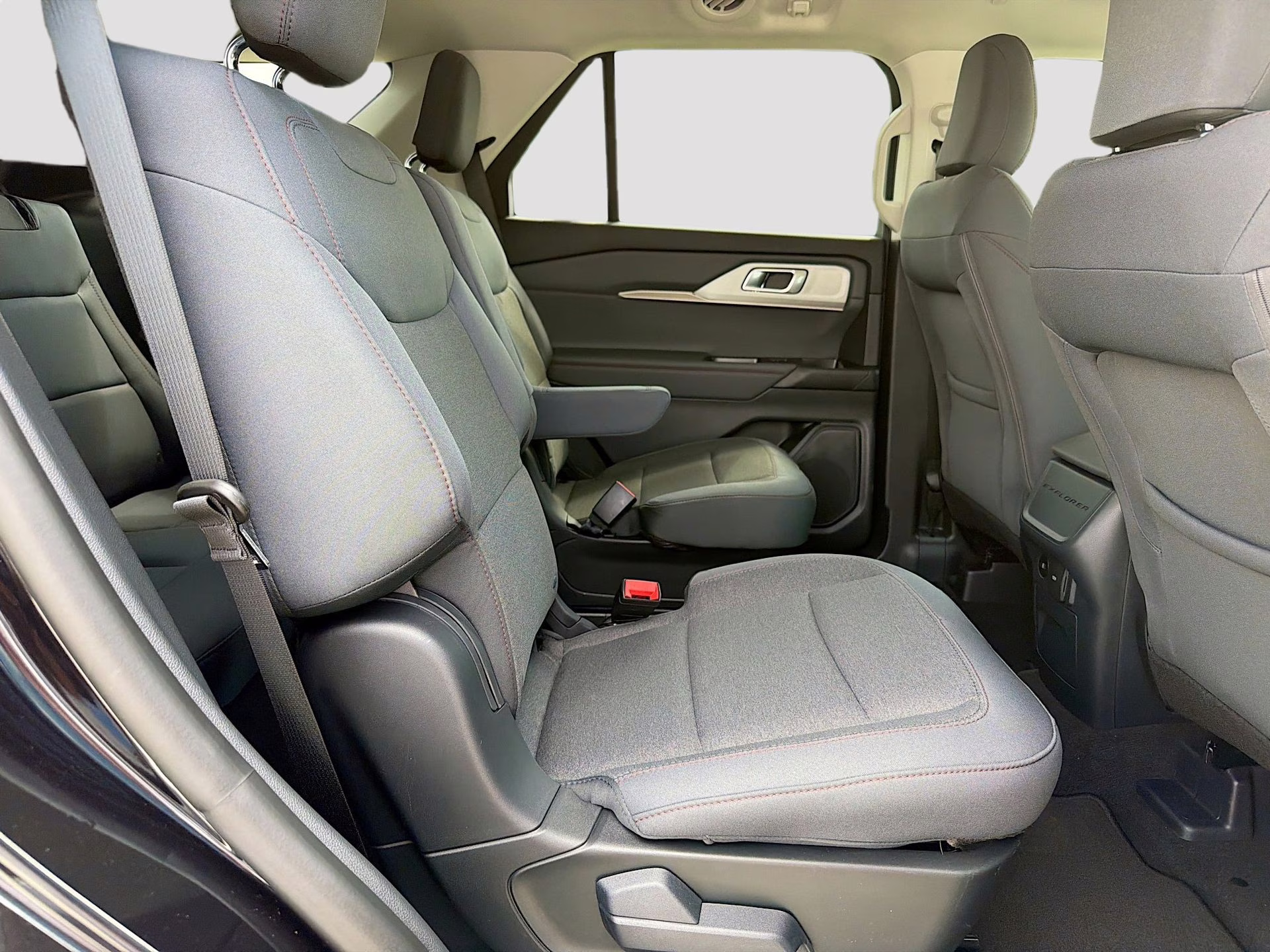 2026 Agate Black Metallic Ford Explorer Active RWD SUV