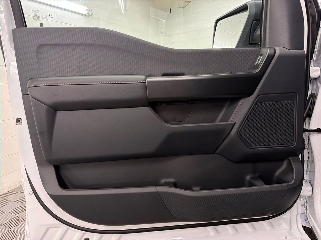 2026 OXFORD WHITE Ford F-150 STX RWD Truck