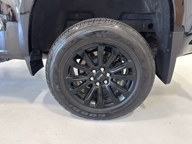 2022 Onyx Black GMC Canyon Elevation 4X4 Truck