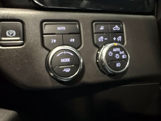 2025 Summit White GMC Sierra 1500 Elevation 4X4 Truck