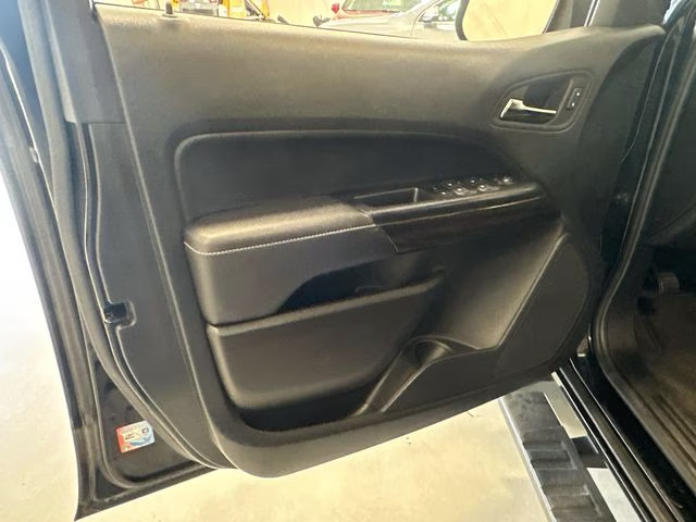 2022 Onyx Black GMC Canyon Elevation 4X4 Truck