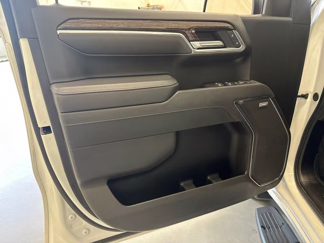 2025 Summit White GMC Sierra 1500 Elevation 4X4 Truck