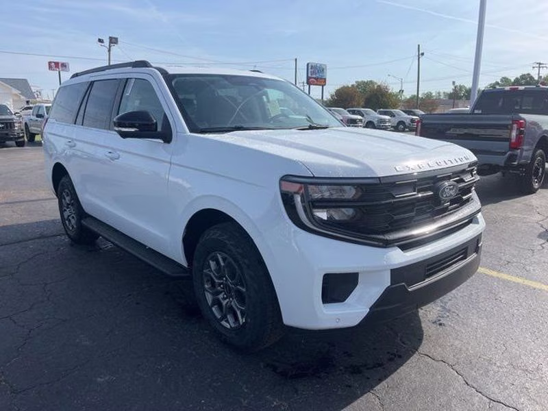2026 Oxford White Ford Expedition Active RWD SUV