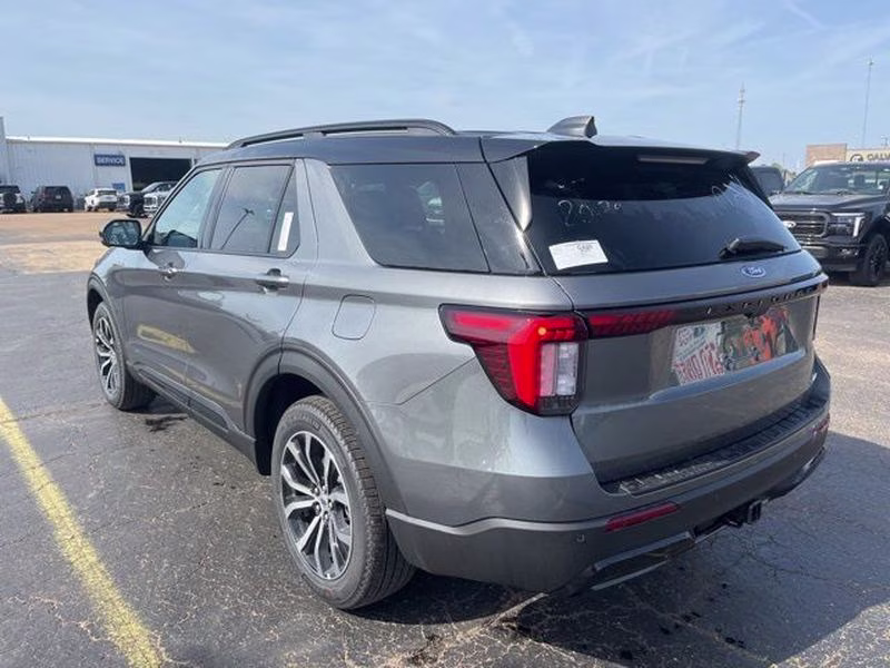 2026 Carbonized Gray Metallic Ford Explorer ST-Line 4X4 SUV