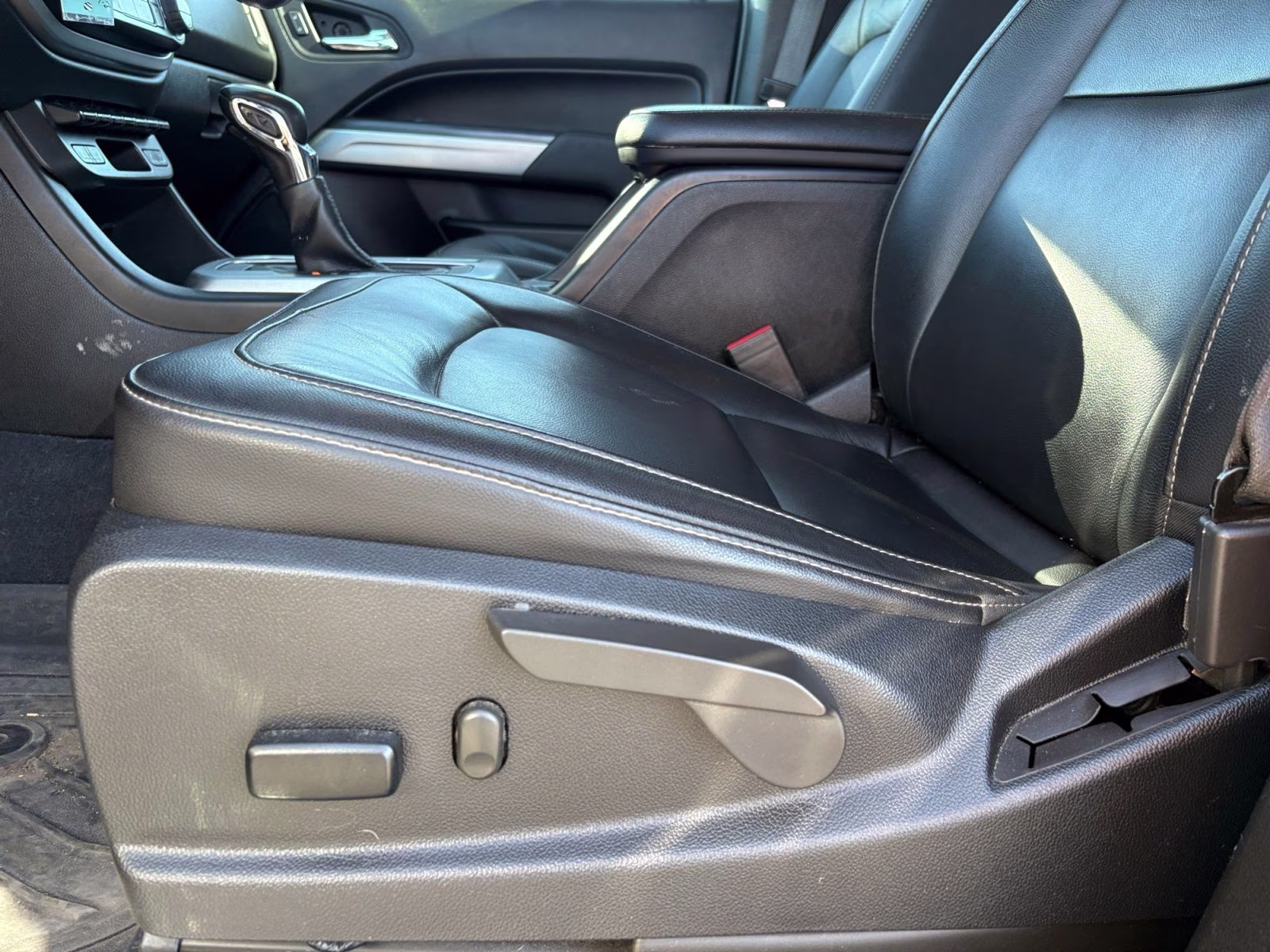 2022 Silver Chevrolet Colorado ZR2 4X4 Truck