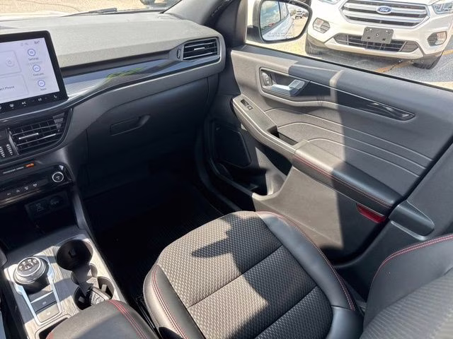 2023 Oxford White Ford Escape ST-Line Select AWD SUV