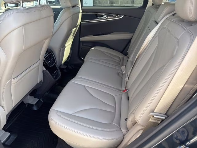 2022 Flight Blue Metallic Clearcoat Lincoln Nautilus Standard AWD SUV