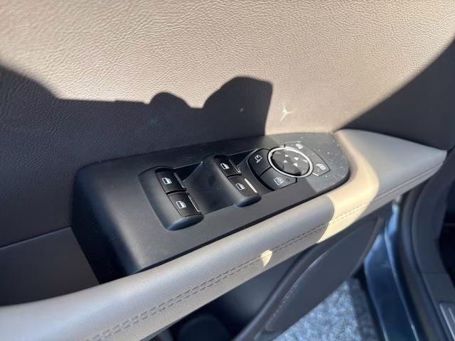 2022 Flight Blue Metallic Clearcoat Lincoln Nautilus Standard AWD SUV