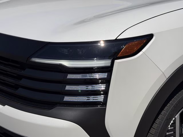 2026 Aspen White/Super Black Nissan Kicks SV FWD SUV