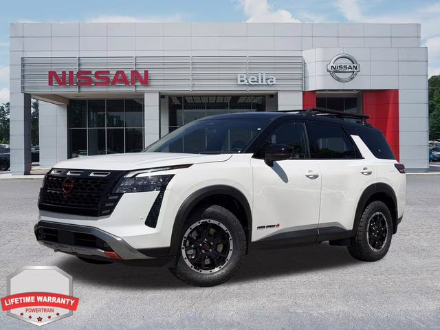 2026 Everest White Pearl/Black Nissan Pathfinder Rock Creek 4X4 SUV