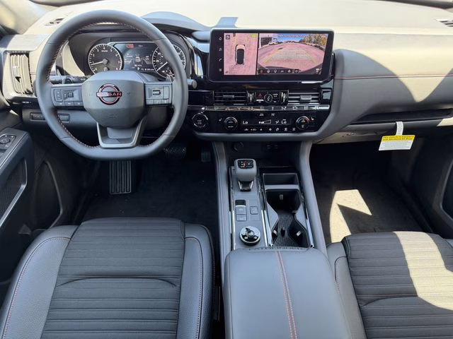 2026 Everest White Pearl/Black Nissan Pathfinder Rock Creek 4X4 SUV