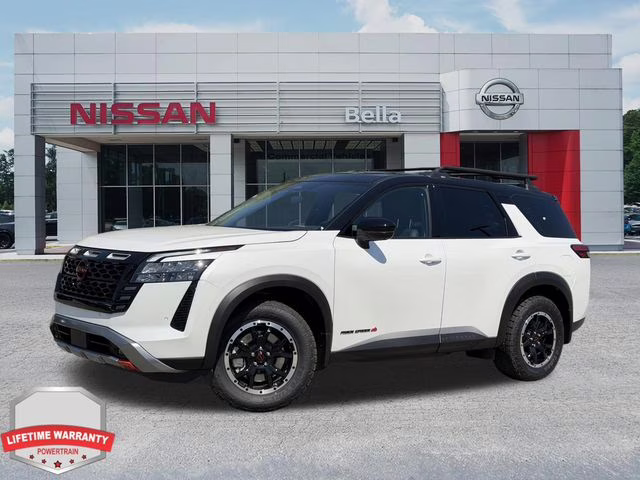 2026 Everest White Pearl/Black Nissan Pathfinder Rock Creek 4X4 SUV