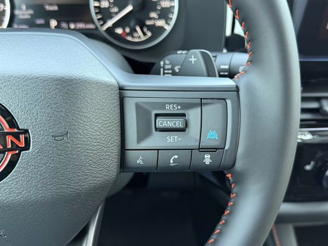 2026 Everest White Pearl/Black Nissan Pathfinder Rock Creek 4X4 SUV
