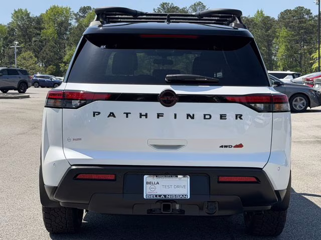 2026 Everest White Pearl/Black Nissan Pathfinder Rock Creek 4X4 SUV