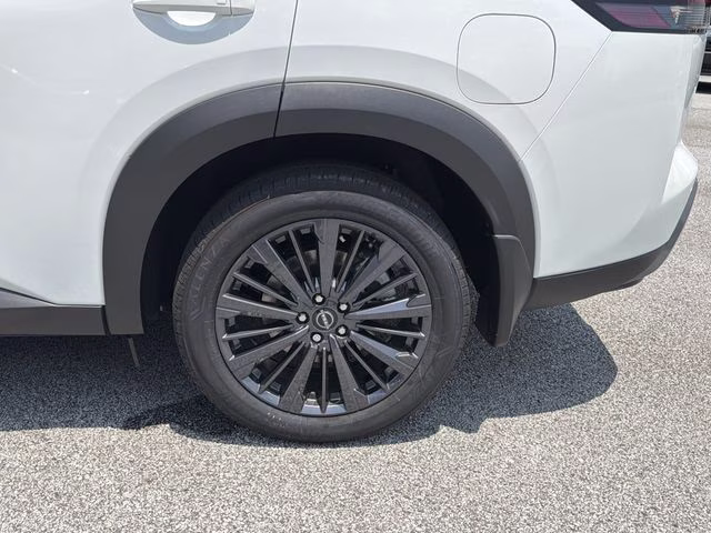 2026 Everest White Pearl Tricoat Nissan Pathfinder SL FWD SUV