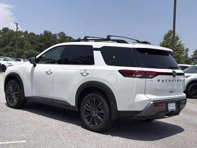 2026 Everest White Pearl Tricoat Nissan Pathfinder SL FWD SUV