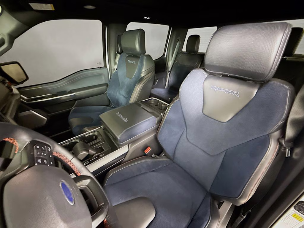 2023 Oxford White Ford F-150 Raptor 4X4 Truck