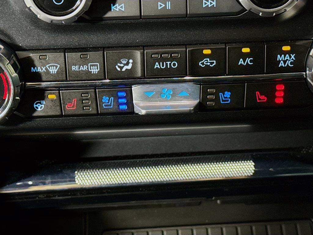 2023 Oxford White Ford F-150 Raptor 4X4 Truck