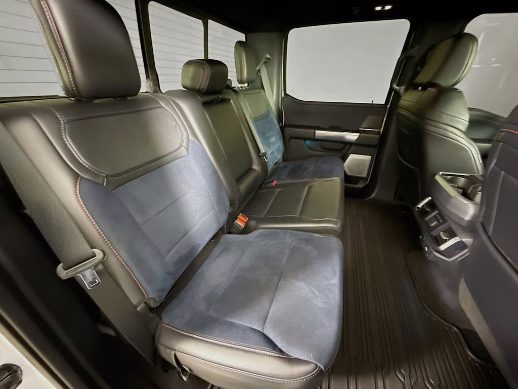 2023 Oxford White Ford F-150 Raptor 4X4 Truck