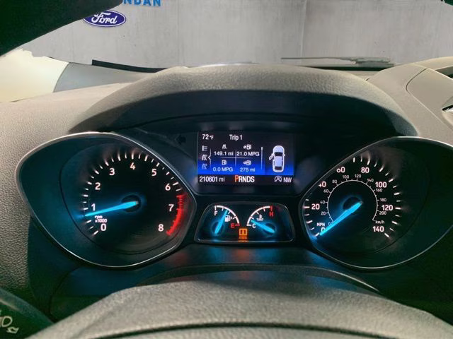 2018 Oxford White Ford Escape SE 4X4 SUV